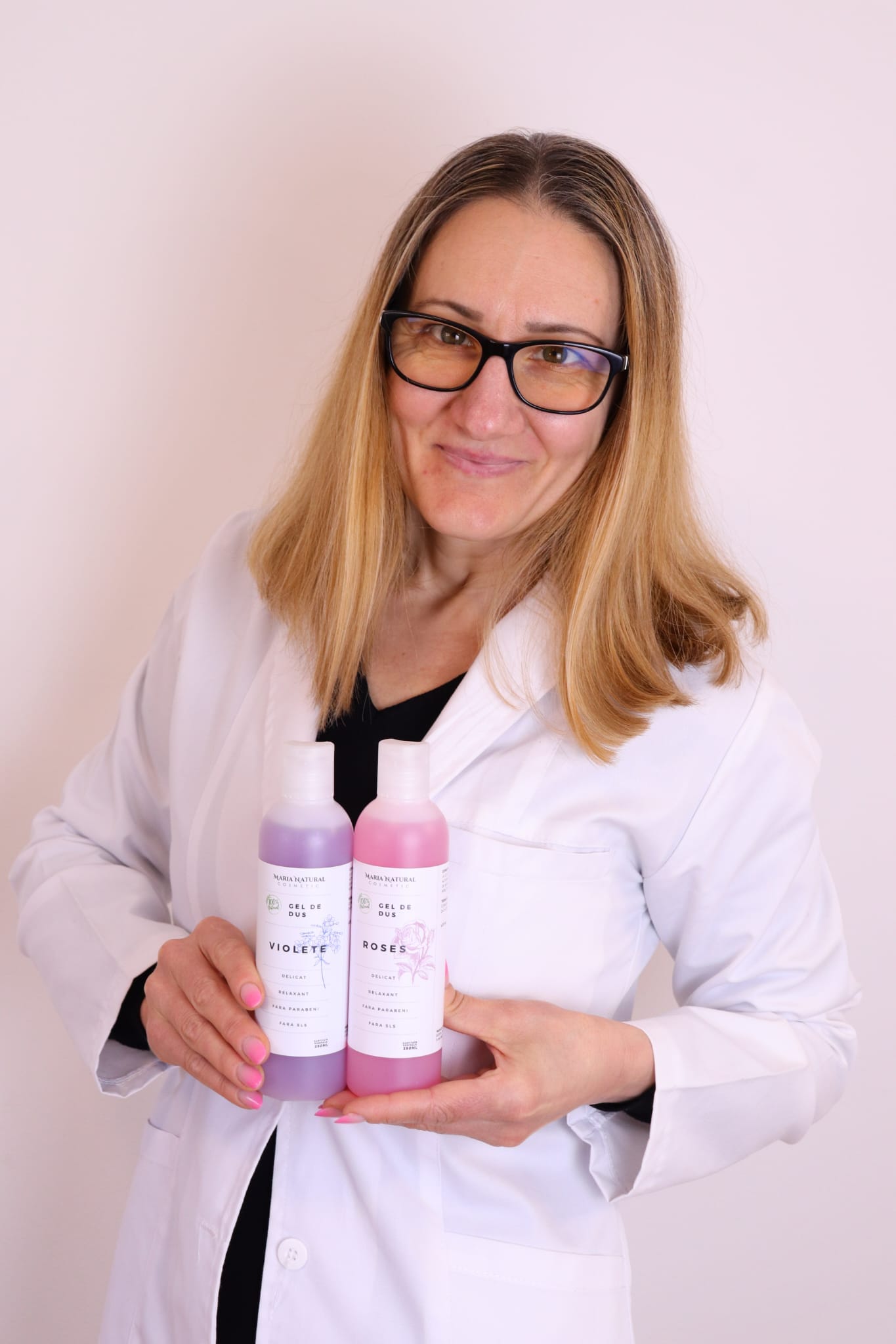 Diana, fondatoarea Maria Natural, cu produse naturale